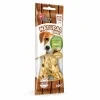 Nakloněný e-shop packshot produktu Akinu NATURAL Kost s dršťkami pamlsek pro psy 1 ks (RegCis 17619) na bílém pozadí. Produkt beze změny převzat z aktuální produktové fotky, náklon, světlo a stín sjednoceny podle schváleného packshotu 204906.